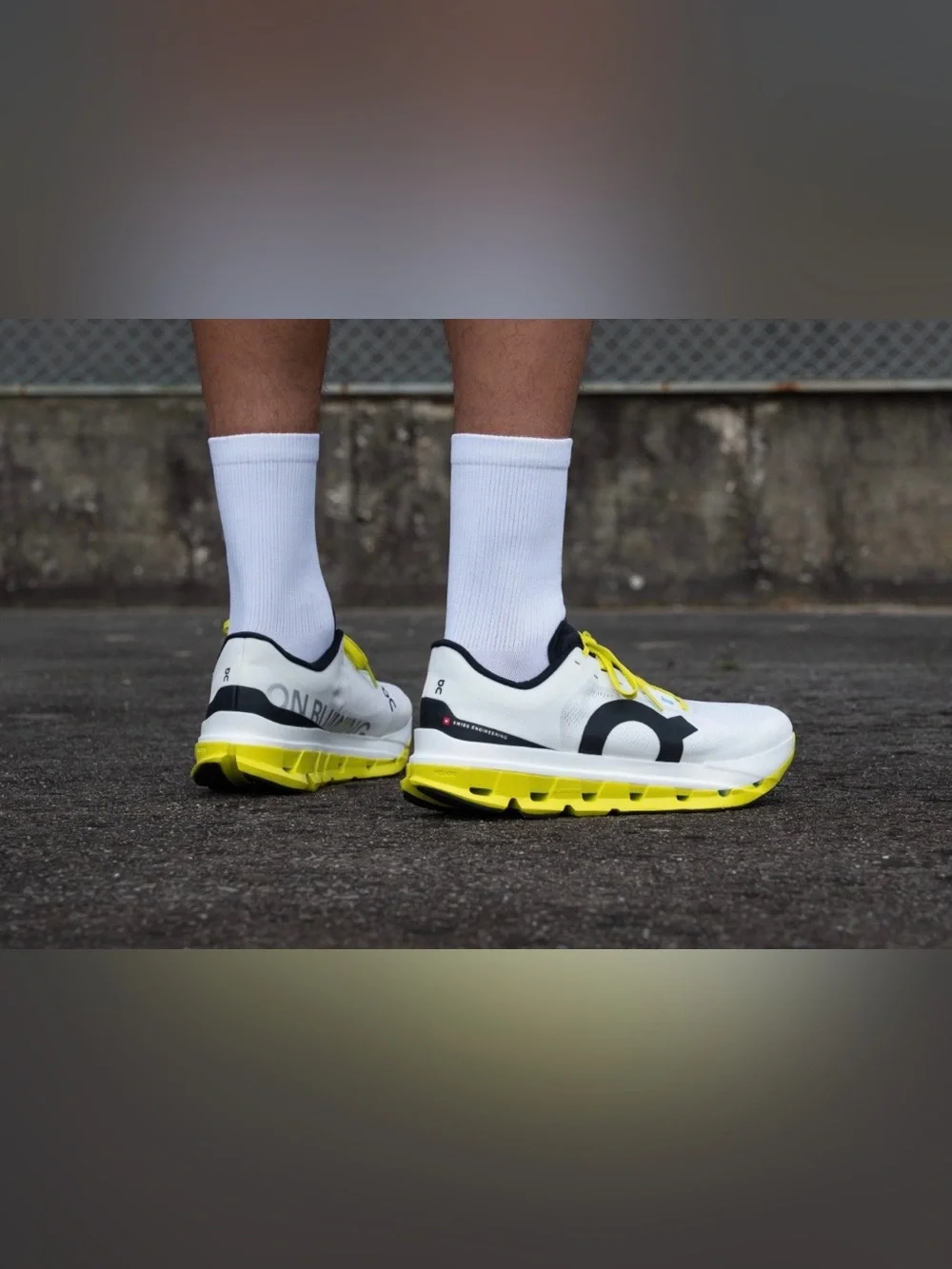On Running White |Lime Cloudflow 5 Men  Athletic Running Shoes size 12.5 gently